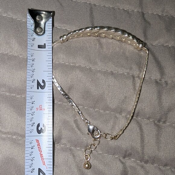 $3 with Bundle ~ Rhinestone Leaf Bracelet 5036 - Picture 3 of 3